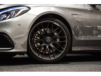 Mercedes-Benz C 63 AMG Berline V8 Bi-Turbo