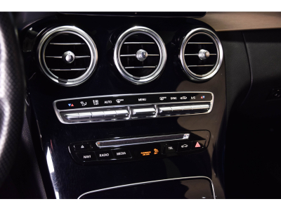 Mercedes-Benz C 63 AMG Berline V8 Bi-Turbo