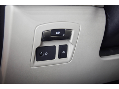 Land-Rover Range Rover Velar L560 D300 R-Dynamic