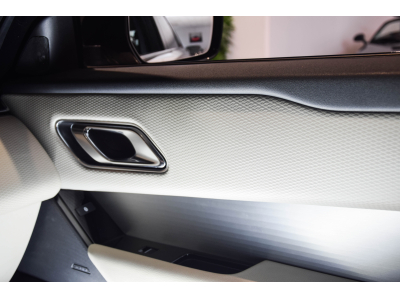 Land-Rover Range Rover Velar L560 D300 R-Dynamic