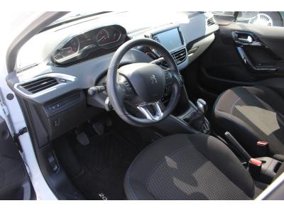 Peugeot 208 1.2 VTi 82 Style