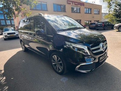 Mercedes-Benz V 300 d AVANTGARDE 4MATIC komp - 6-Sitzer