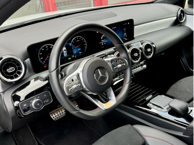 Mercedes-Benz A 250 e EQ POWER AMG LINE CUIR NAVI