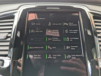 Volvo XC90 B5 AWD R-DESIGN 7 PLACES TOIT OUV CUIR CARPLAY