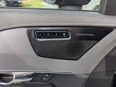 Volvo XC90 B5 AWD R-DESIGN 7 PLACES TOIT OUV CUIR CARPLAY