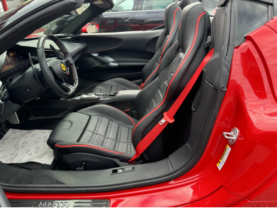 Ferrari SF90 SPIDER Full options Great best comfort seats 1 HAND