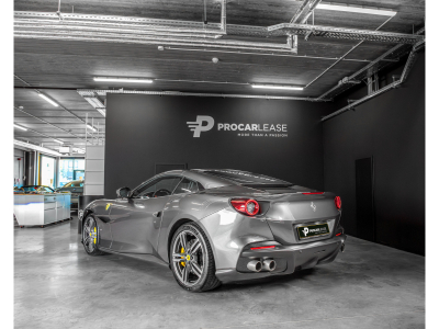 Ferrari Portofino M F1/360°/20/BELUFT/LIFT/CARBONE/VOLL/BLAU FOLIO