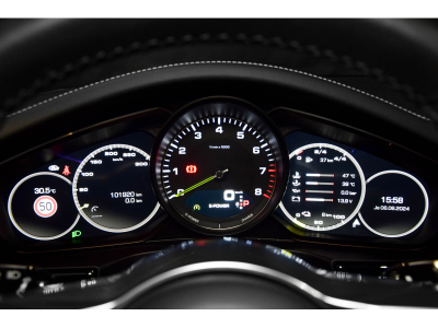 Porsche Panamera 4 E-Hybrid