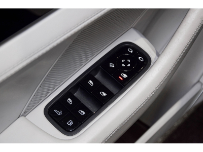 Porsche Panamera 4 E-Hybrid