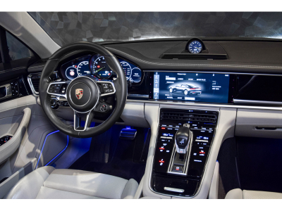 Porsche Panamera 4 E-Hybrid