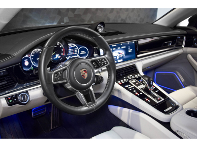 Porsche Panamera 4 E-Hybrid
