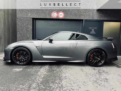 Nissan GT-R R35 V6 3.8 bi-Turbo 570ch Facelift 2017