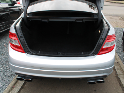 Mercedes-Benz C 63 AMG V8  HARMAN KARDON PANO CUIR NAVI