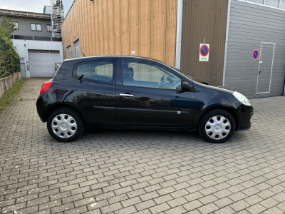 Renault Clio III 1.2 75ch 3P *1 AN GARANTIE INCLUS + IMMATRICULATION**