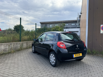 Renault Clio III 1.2 75ch 3P *1 AN GARANTIE INCLUS + IMMATRICULATION**