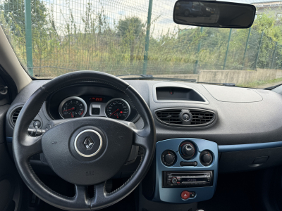Renault Clio III 1.2 75ch 3P *1 AN GARANTIE INCLUS + IMMATRICULATION**