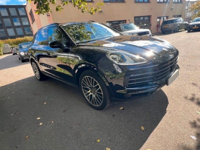 Porsche Cayenne Platinum Edition -1Hand