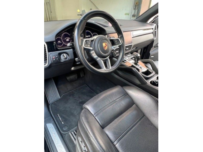 Porsche Cayenne Platinum Edition -1Hand