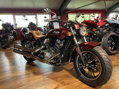 Indian Scout 1200cc / 100cv Maroon Metallic