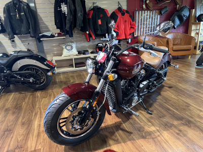 Indian Scout 1200cc / 100cv Maroon Metallic