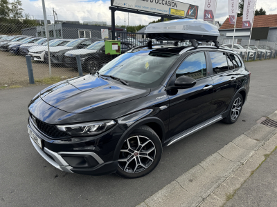 Fiat Tipo Cross Hybrid Auto. RED line