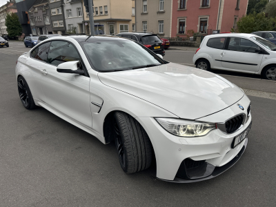 BMW M4 3.0 DKG 431CV CARBON