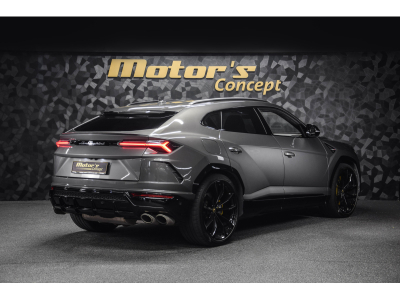 Lamborghini Urus V8 AKRAPOVIC - GRIGIO KERES