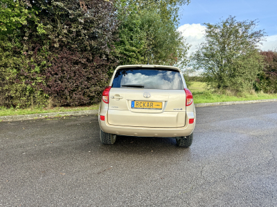 Toyota Rav 4 2.2 Turbo D4D VIP 4X4 FULL OPTION 90.000KM ! *GARANTIE INCLUS DANS PRIX**