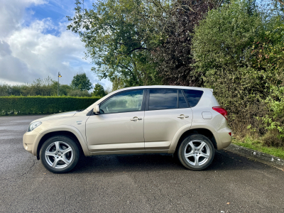 Toyota Rav 4 2.2 Turbo D4D VIP 4X4 FULL OPTION 90.000KM ! *GARANTIE INCLUS DANS PRIX**