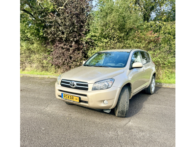 Toyota Rav 4 2.2 Turbo D4D VIP 4X4 FULL OPTION 90.000KM ! *GARANTIE INCLUS DANS PRIX**