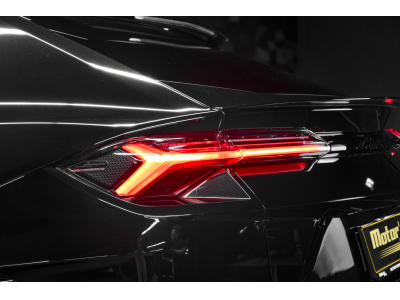 Lamborghini Urus S V8