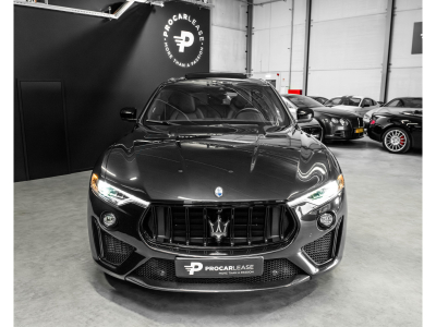 Maserati Levante 3.8 TROFEO/ FULL OPTION/ BELUFT/CARBON/SCHIEBEDACH