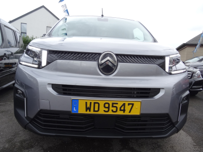 Citroën Berlingo III Facelift Plus M 1.2 Pure Tech 110 EU6A