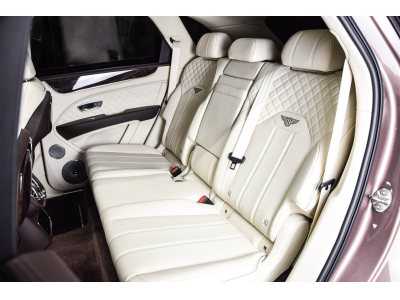 Bentley Bentayga V8 MULLINER - Rose Gold