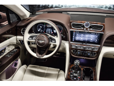 Bentley Bentayga V8 MULLINER - Rose Gold