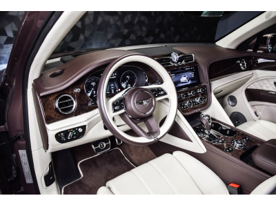 Bentley Bentayga V8 MULLINER - Rose Gold