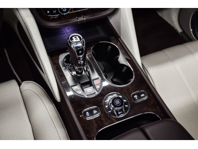 Bentley Bentayga V8 MULLINER - Rose Gold