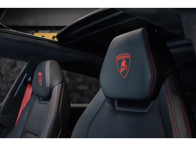 Lamborghini Urus S V8