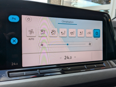 Volkswagen Golf 1.5 TSI CARPLAY BLUETOOTH APS AV/ARR LED