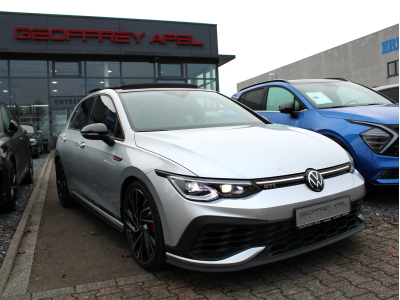 Volkswagen Golf GTI 2.0 TSI CLUBSPORT NURBURGRING HARMAN KARDON IQ-LIGHT PANO NAVI