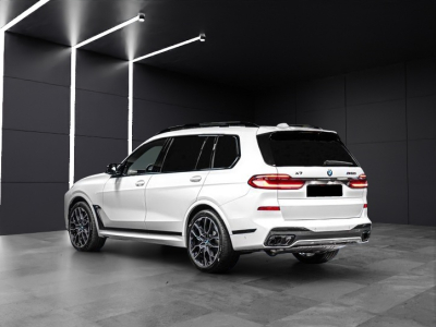 BMW X7 X7 M60 i/ SOFT/ PANO/22/B&W/ /AHK /BELUFT&MASSAGE