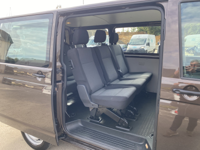 Volkswagen T6 Transporter 2.0 tdi 150 DSG7 8 Places Navi