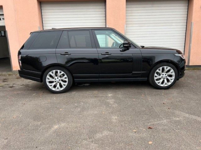 Land-Rover Range Rover 3.0 D300 Vogue VOLL - AHK