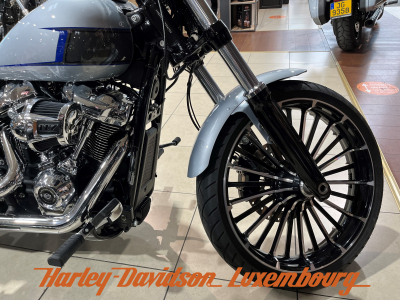 Harley-Davidson Softail Breakout 