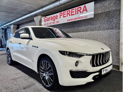 Maserati Levante 3.0 V6 Q4 GRANLUSSO PANO CUIR NAVI 1 HAND NEW MODEL