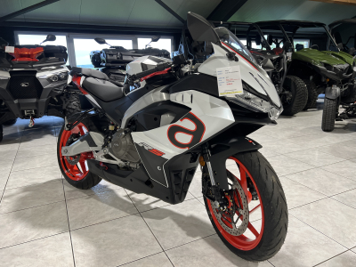 Aprilia RS 457 full accessoires;