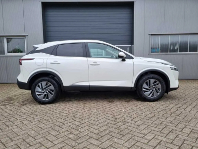 Nissan Qashqai 1.3 DIG-T MHEV 140 ACENTA