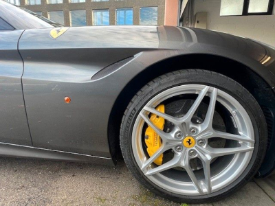 Ferrari California Handling Speciale 3.9 V8 T 4-Sitzer