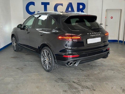 Porsche Cayenne Turbo S - VOLL - 1Hand