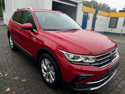 Volkswagen Tiguan VOLKSWAGEN TIGUAN ELEGANCE EHYBRID PLUG IN ACC LANE LED NAVI KAMERA